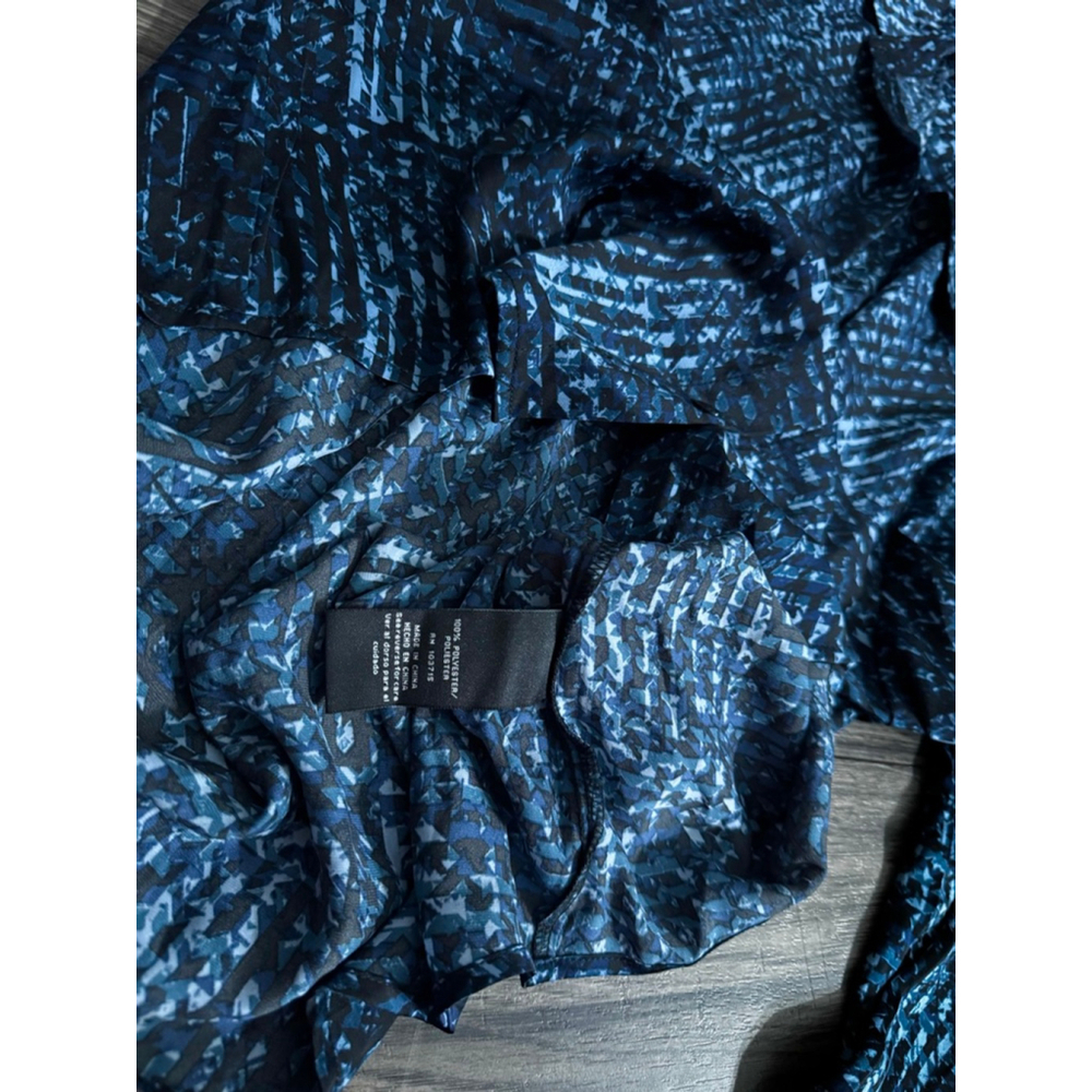 Zac & Rachel Navy Blue Very Thin Silky Material Blouse BNWT Size Large - Picture 4 of 4